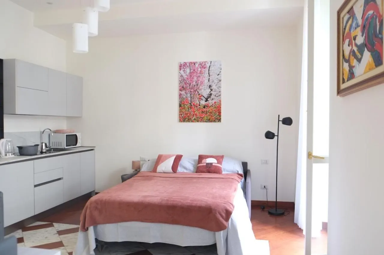Piazza V Giornate Milano Relax Studio Apartment 0*, Milan Italy